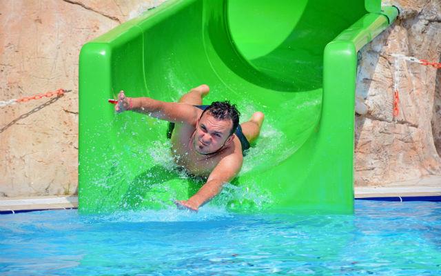 anzibar: Azam Water Park Entry Ticket